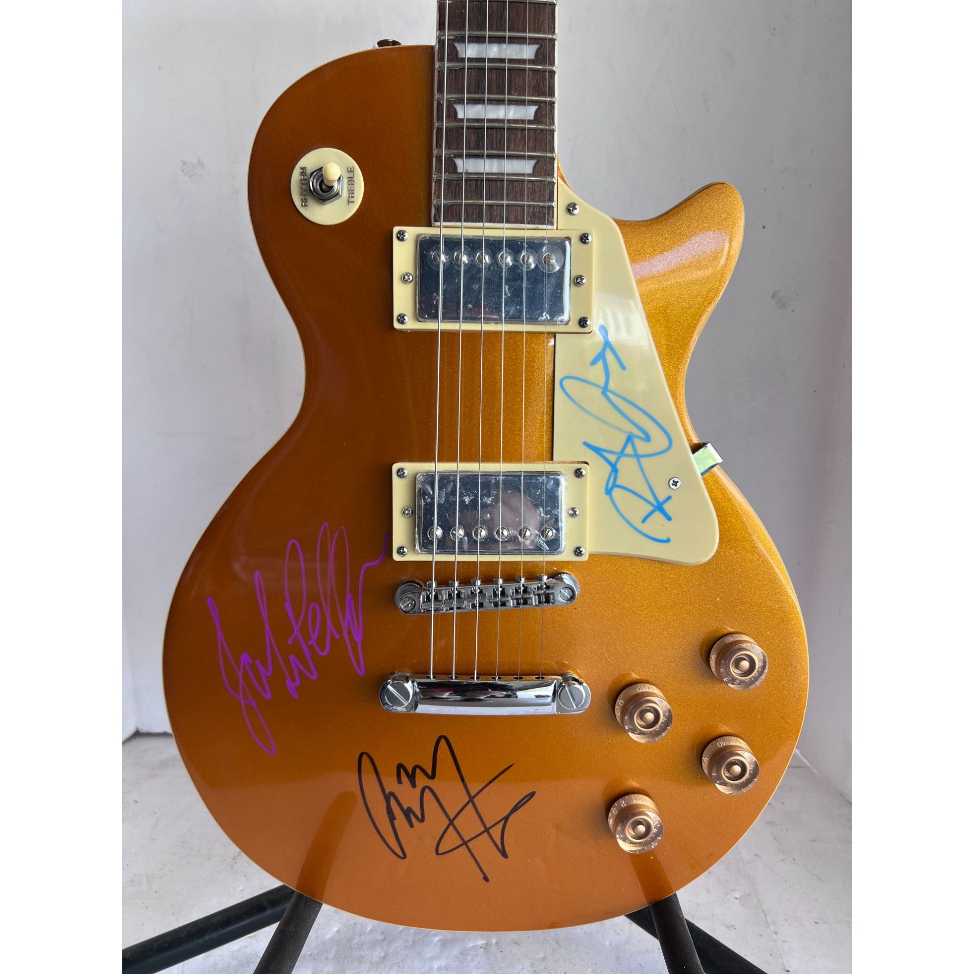 Jimmy Page John Paul Jones Robert Plant Led Zeppelin Les Paul full size electric guitar signed with proof