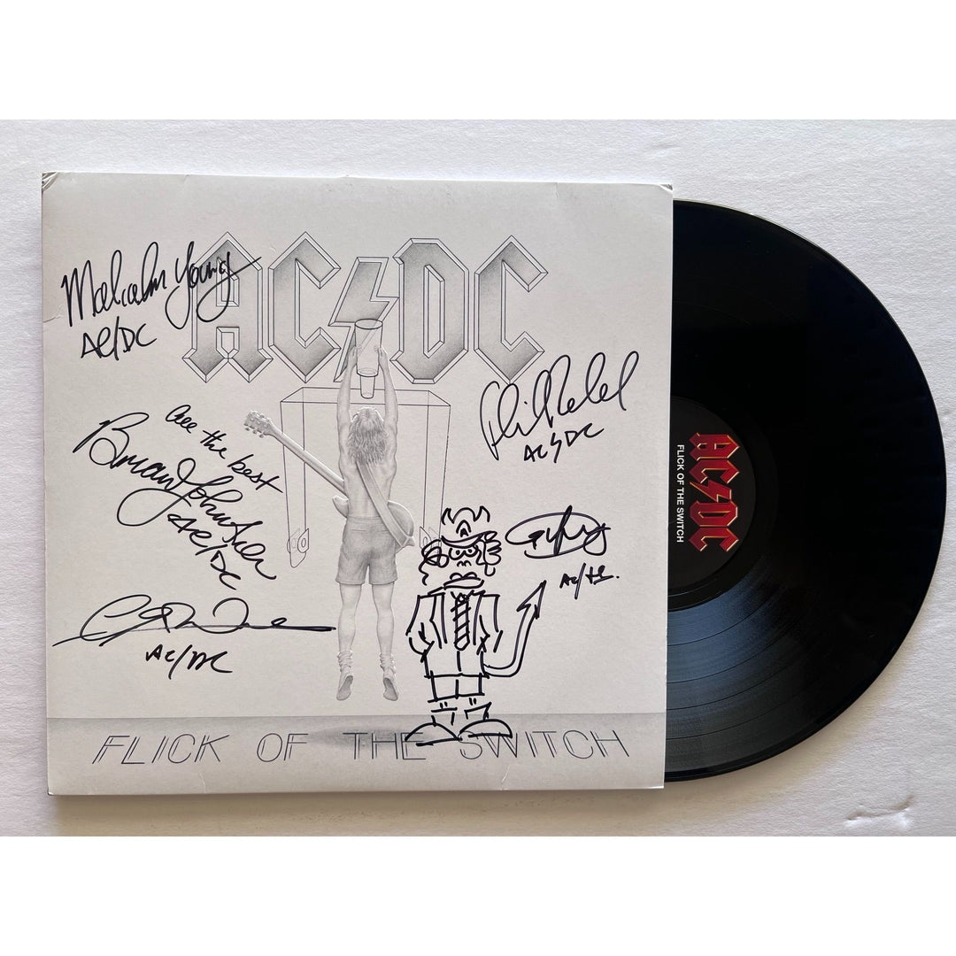 Angus young Malcolm Young Brian Johnson Cliff Williams Phil Rudd AC DC Flick of the Switch lp signed with proof