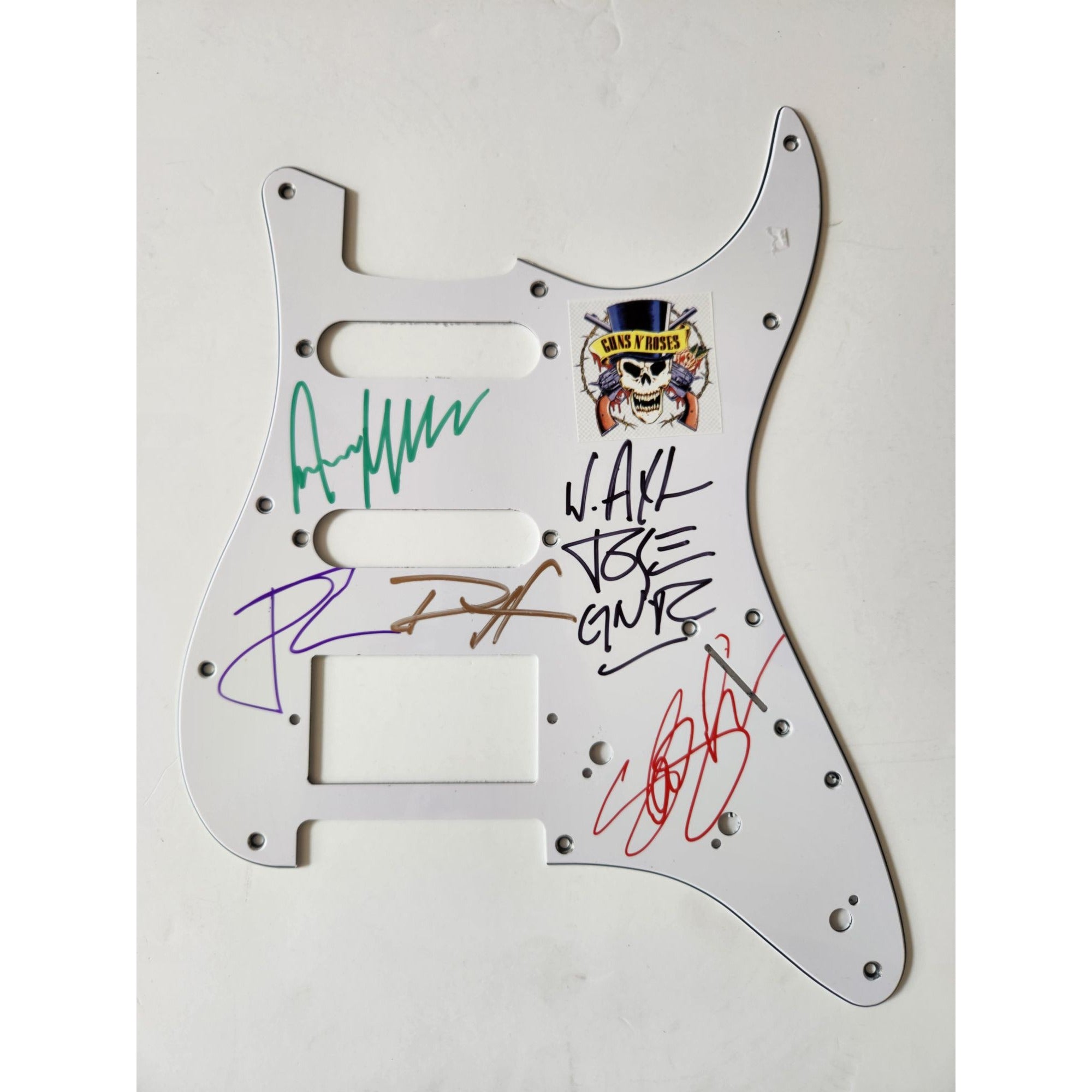 Axl Rose Slash Duff McKagan Steven Adler Izzy Stradlin G n R Fender Stratocaster electric pickguard signed with proof