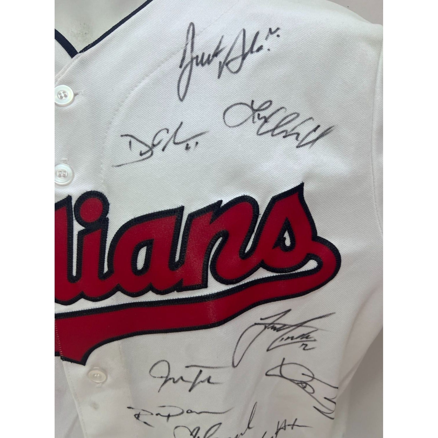 Cleveland Indians Jose Ramirez Jerry Francona Francisco Lindor Corey kluber 2016 game model Indians embroidered jersey signed