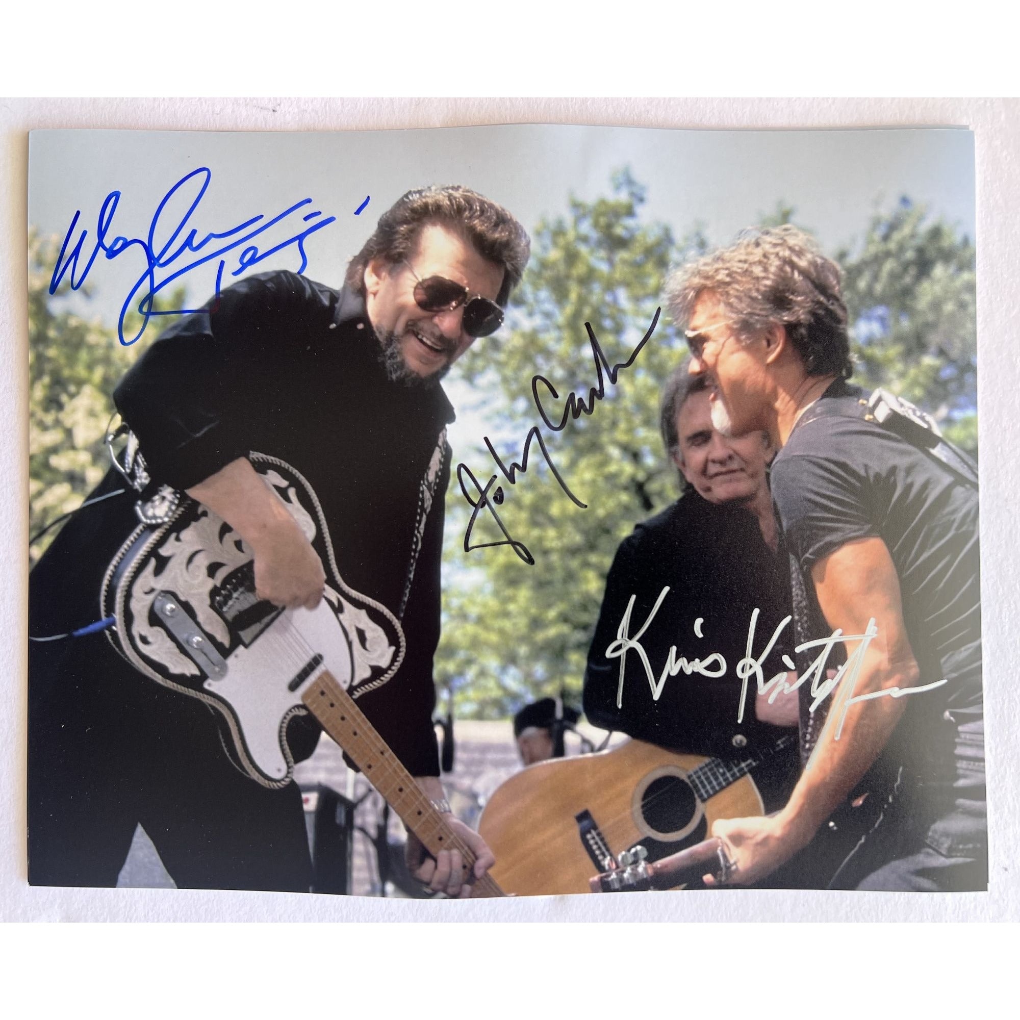 Waylon Jennings  Kris Kristofferson Johnny Cash 8x10 photo signed with proof