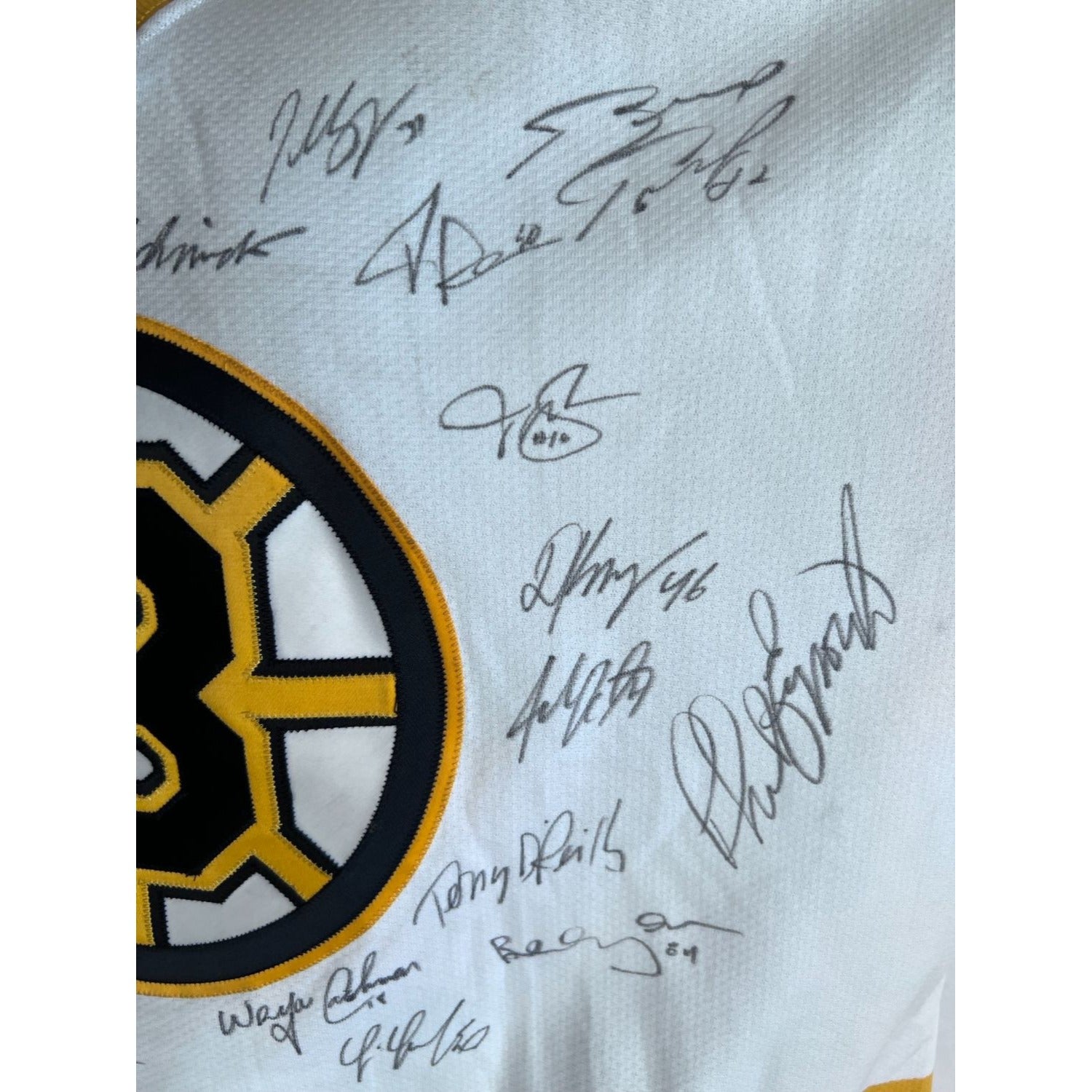 Boston Bruins game model Jersey all-time great signed Milt Schmidt Johnny Bucyik Ray Bourque Bobby Orr Phil Esposito