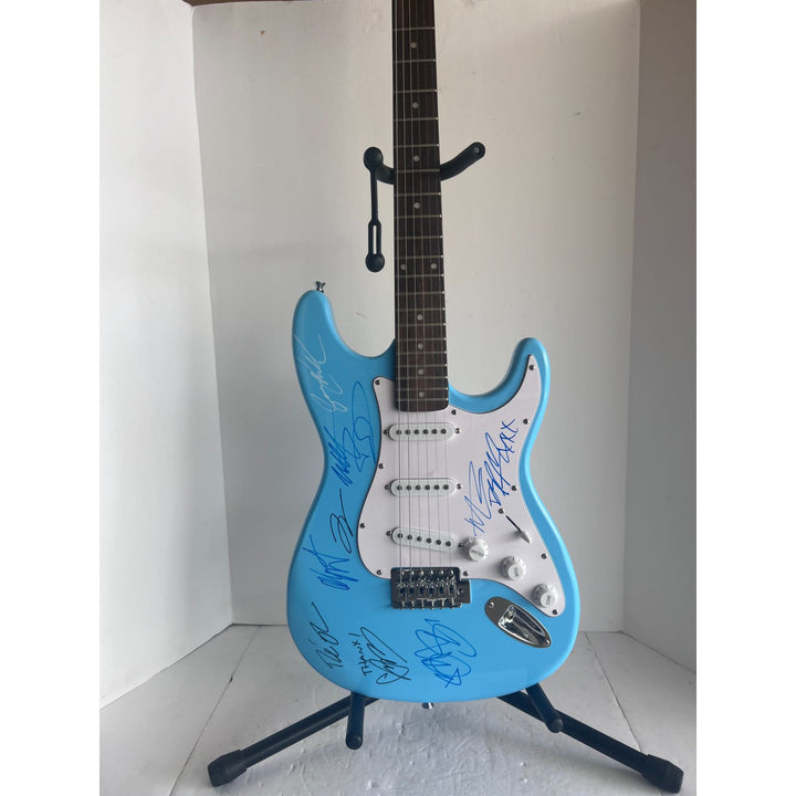 Chris Cornell Jerry Cantrell David Groll Taylor Hawkins the Foo Fighters Billy Joe Armstrong Tre Cool Stratocaster electric guitar signed