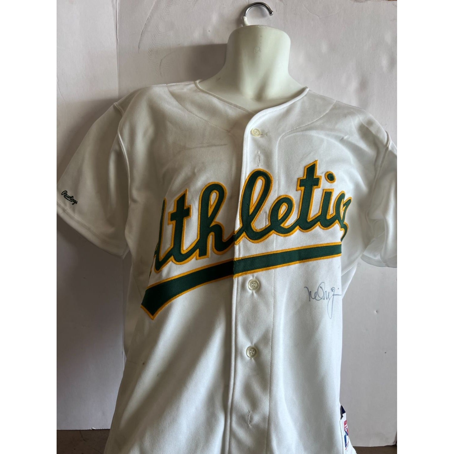 Mark McGwire Oakland Athletics vintage game model jersey signed with proof