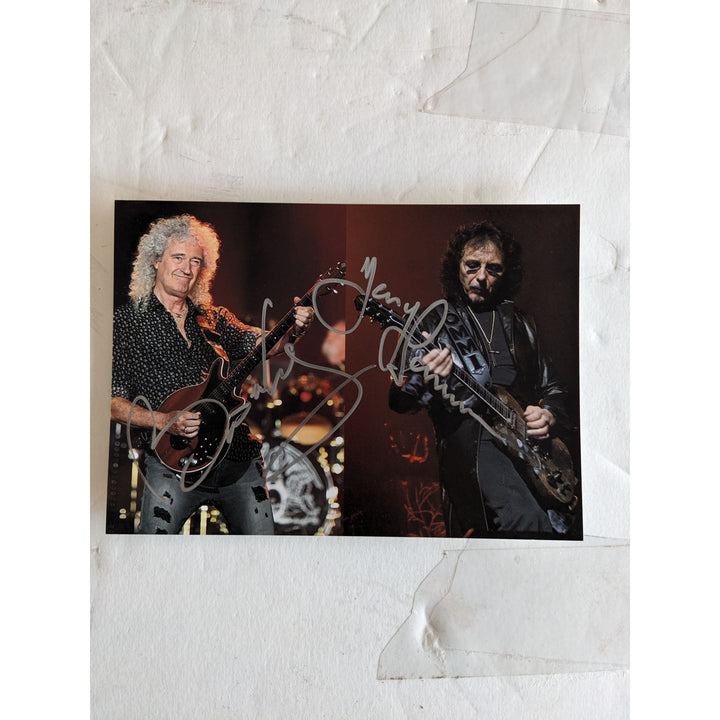 Brian May and Tony Iommi 5x7 photo signed with proof