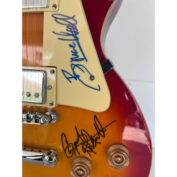 Reo Speedwagon Kevin Cronin, Dave Amato, Bruce Hall, Brian Hitt and Derek Hilland full size les paul electric guitar signed with proof.