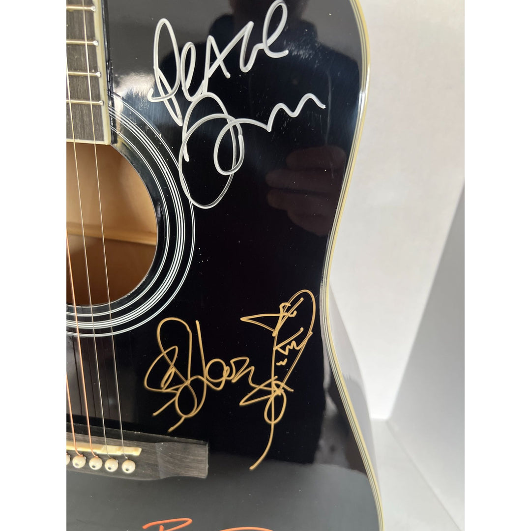DMB Dave Mathews Stefan Lessard, LeRoi Moore, Boyd Tinsley, Carter Beauford full size acoustic guitar signed with proof.