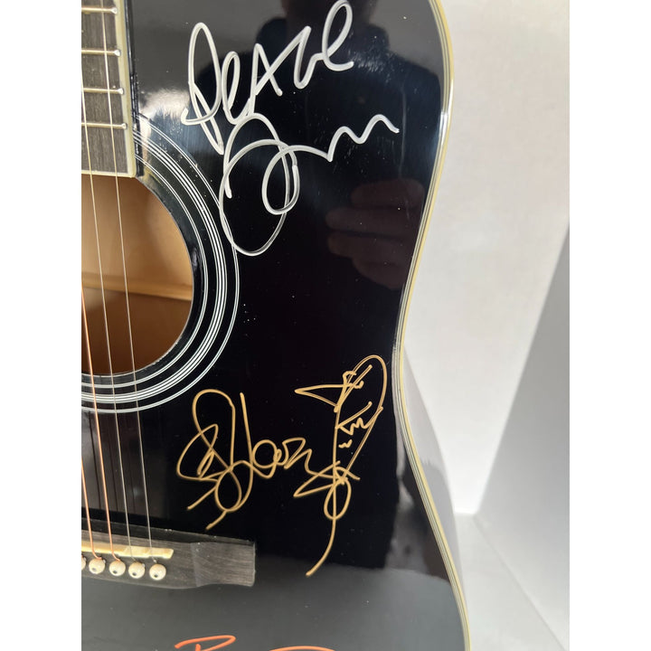 DMB Dave Mathews Stefan Lessard, LeRoi Moore, Boyd Tinsley, Carter Beauford full size acoustic guitar signed with proof.