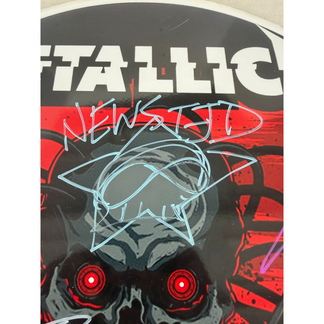 Metallica James Hetfield Lars Ulrich Robert Trujillo Dave Mustaine Jason Newsted drumhead signed with proof.