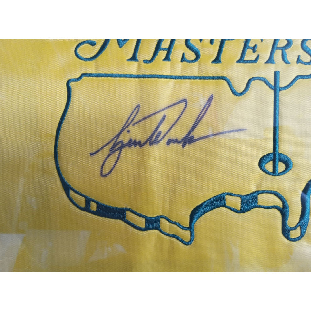 Tiger Woods 2019 Masters flag signed with Museum quality frame 24x34