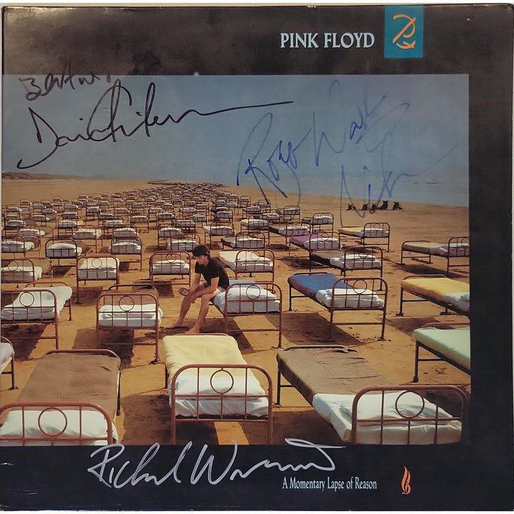 Pink Floyd a Momentary Lapse of Reason Roger Waters, David Gilmour, NICK Mason, Richard Wright original LP signed with proof.