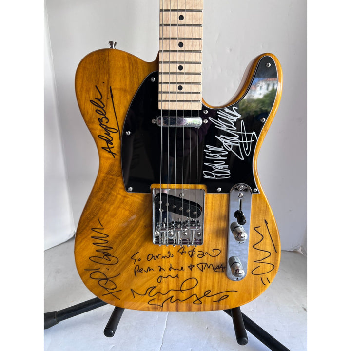 Oasis Alan White, Andy Bell, Gem Archer, Liam Gallagher, Noal Gallagher, Telecaster electric guitar Signed with proof