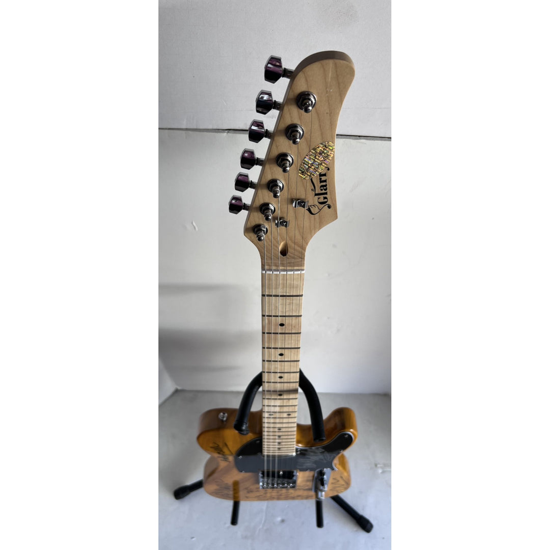 Oasis Alan White, Andy Bell, Gem Archer, Liam Gallagher, Noal Gallagher, Telecaster electric guitar Signed with proof