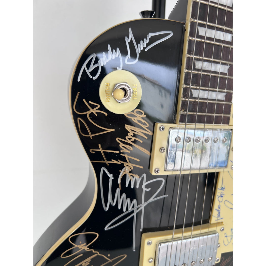 Blues legends (22 ) Stevie Ray Vaughan, John Mayer, Keith Richards, Eric Clapton, BB King vintage les paul full size electric guitar signed.