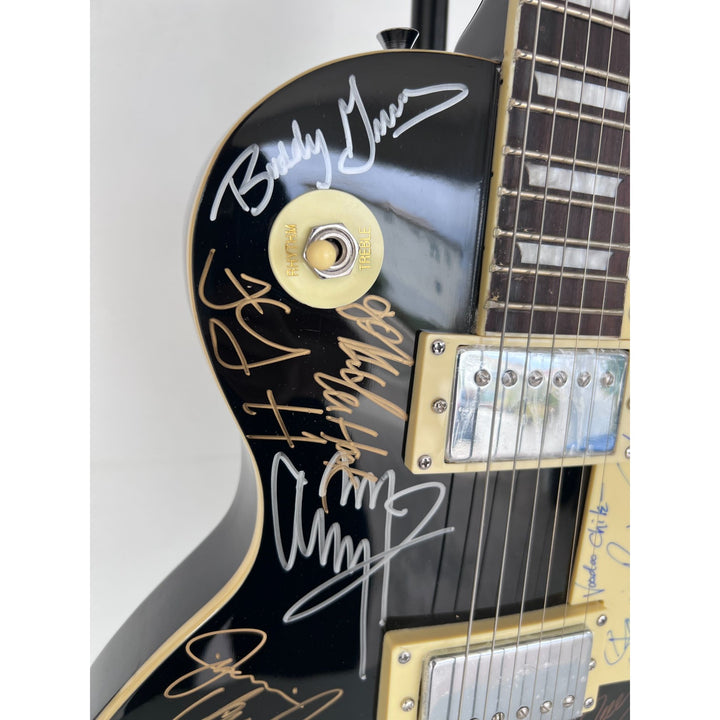Blues legends (22 ) Stevie Ray Vaughan, John Mayer, Keith Richards, Eric Clapton, BB King vintage les paul full size electric guitar signed.