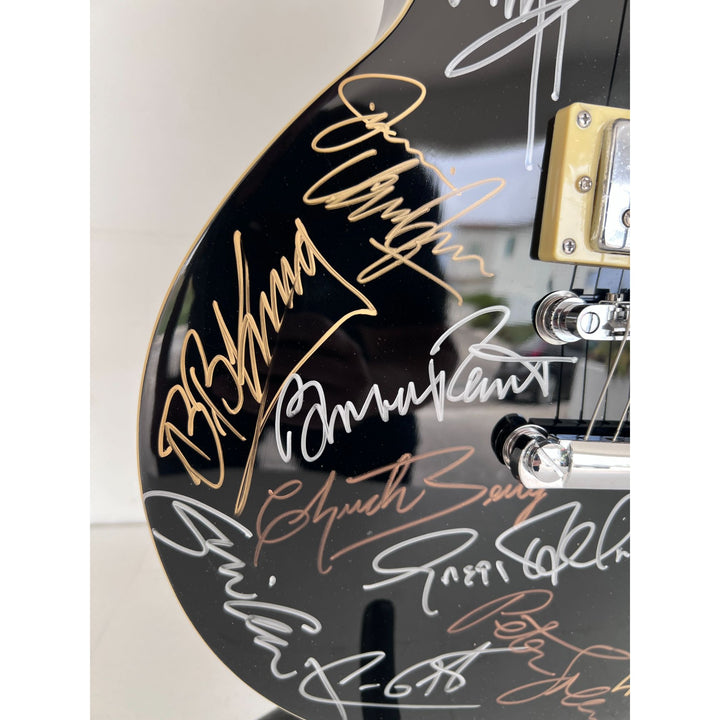 Blues legends (22 ) Stevie Ray Vaughan, John Mayer, Keith Richards, Eric Clapton, BB King vintage les paul full size electric guitar signed.