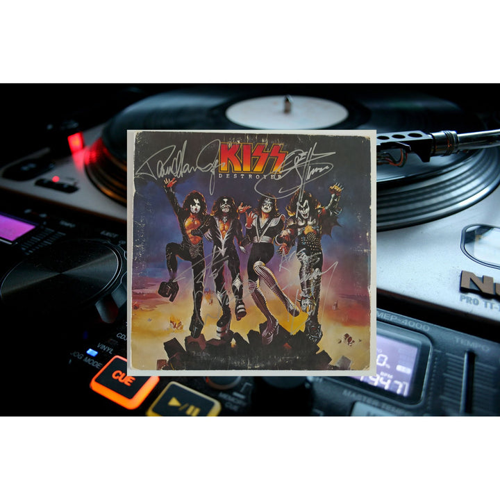 Kiss Destroyer Paul Stanley Gene Simmons Ace Freely Peter Criss original LP signed with proof