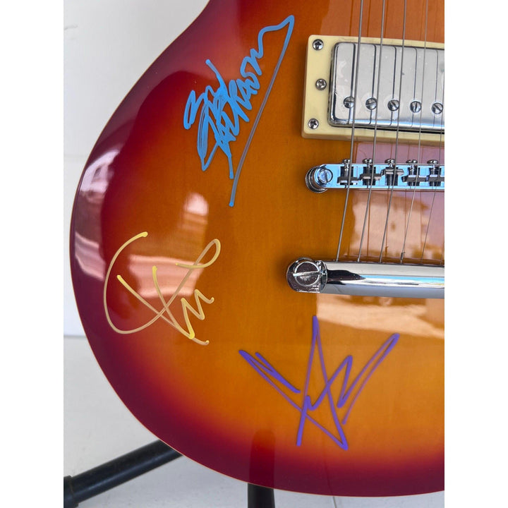 Soundgarden Kim Thayil, Matt Cameron, Chris Cornell and Ben Shepherd vintage les paul full size electric guitar signed with proof.