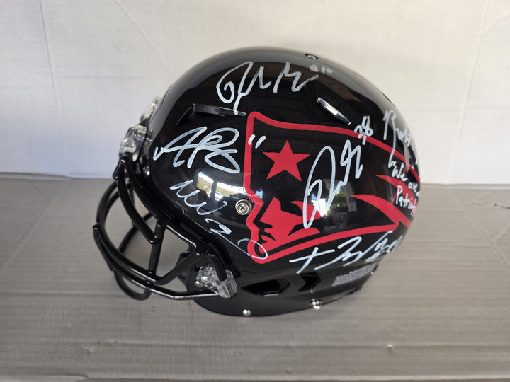 New England Patriots Drake Maye A.J. Brown TreVeyon Henderson Rhamondre Stevenson Robert Kraft Mike Vrabel Schutt Game Model Helmet Signed.