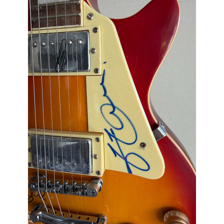 Tears For Fears, Simple Minds, and Simply Red les paul  vintage electric guitar signed with full provenance and photo proof..