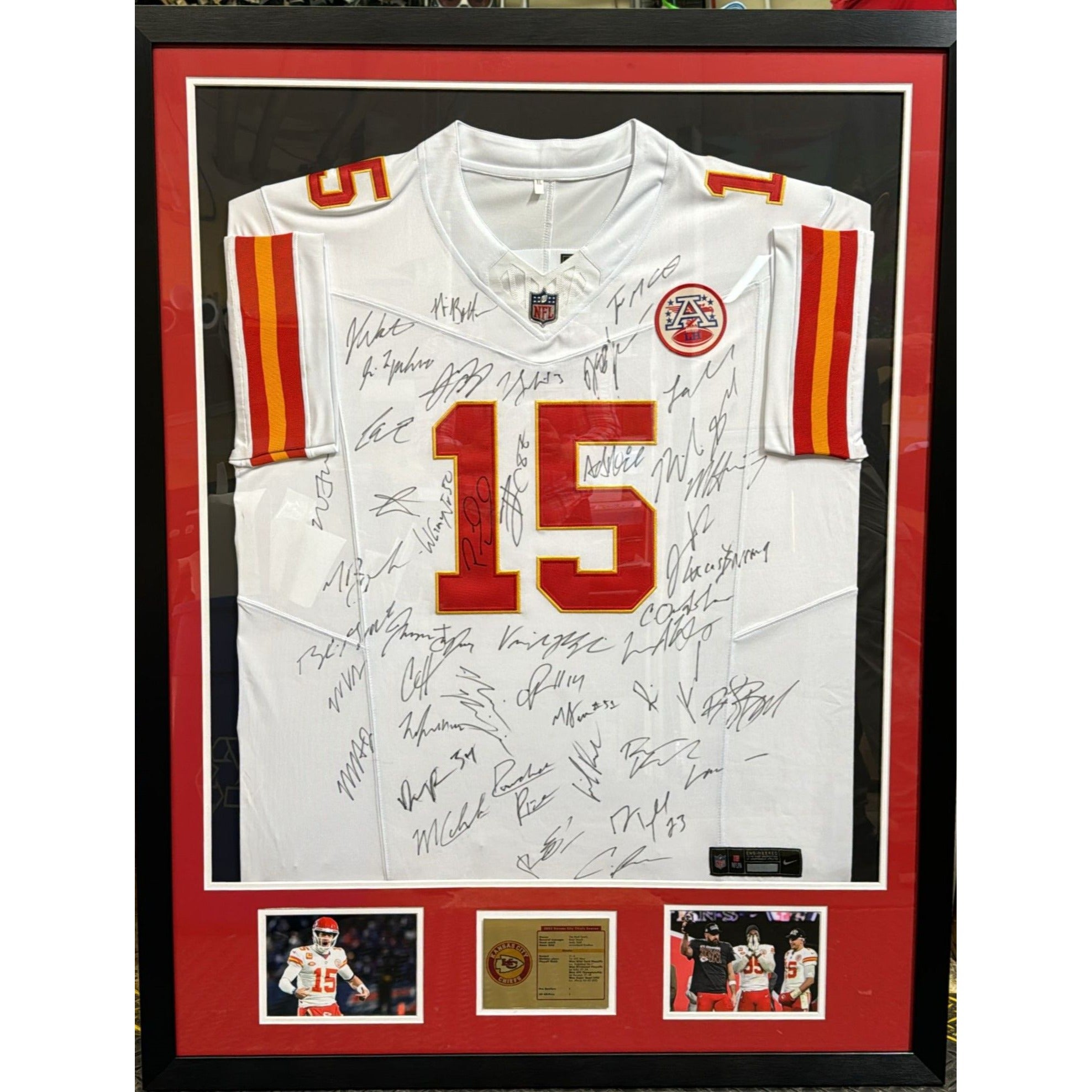 Kansas City Chiefs Patrick Mahomes Travis Kelce Chris Jones Andy Reid 2023-24 Holmes game model jersey xl team signed & framed 40x38