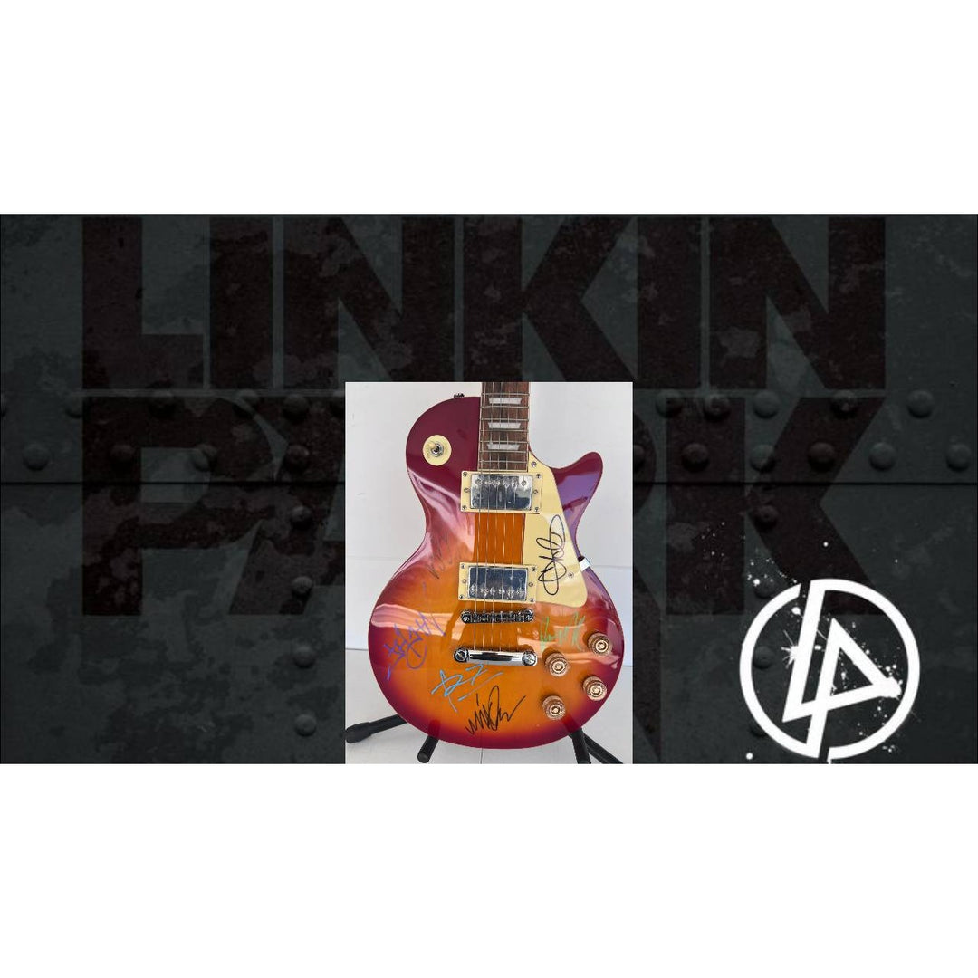 Chester Bennington, Mike Shinoda, Brad Delson, Dave Farrell, Joe Hahn, Rob Bourdon Linkin Park les paul vintage electric guitar signed.
