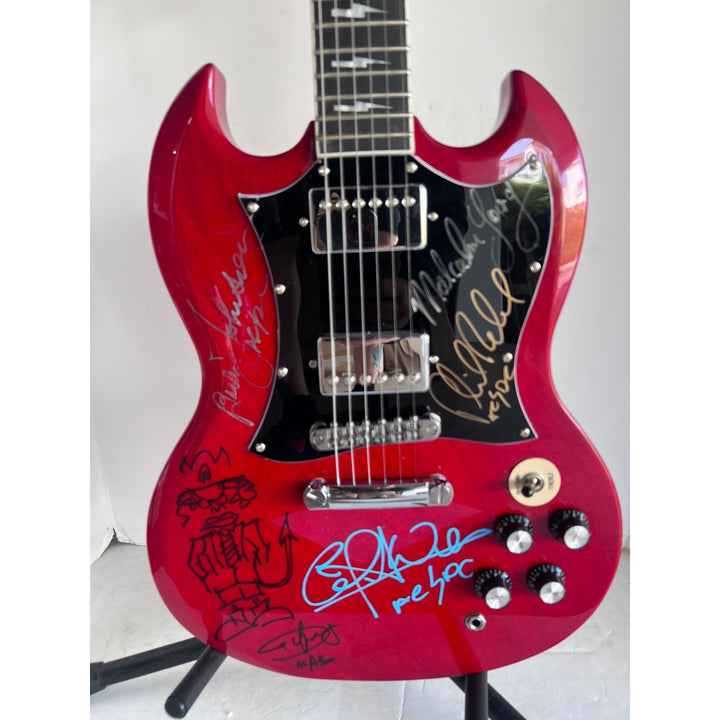 ACDC Angus & Malcolm Young Brian Johnson Cliff Williams Phil Rudd SG Red Electric Guitar 22 frets signed with proof