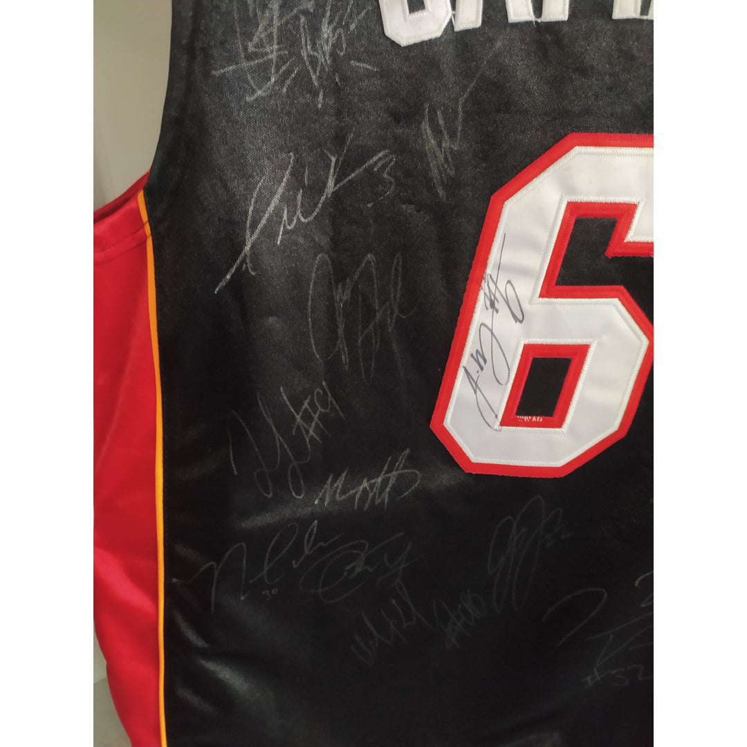 LeBron James Chris Bosh Dwyane Wade team signed jersey Miami Heat with proof