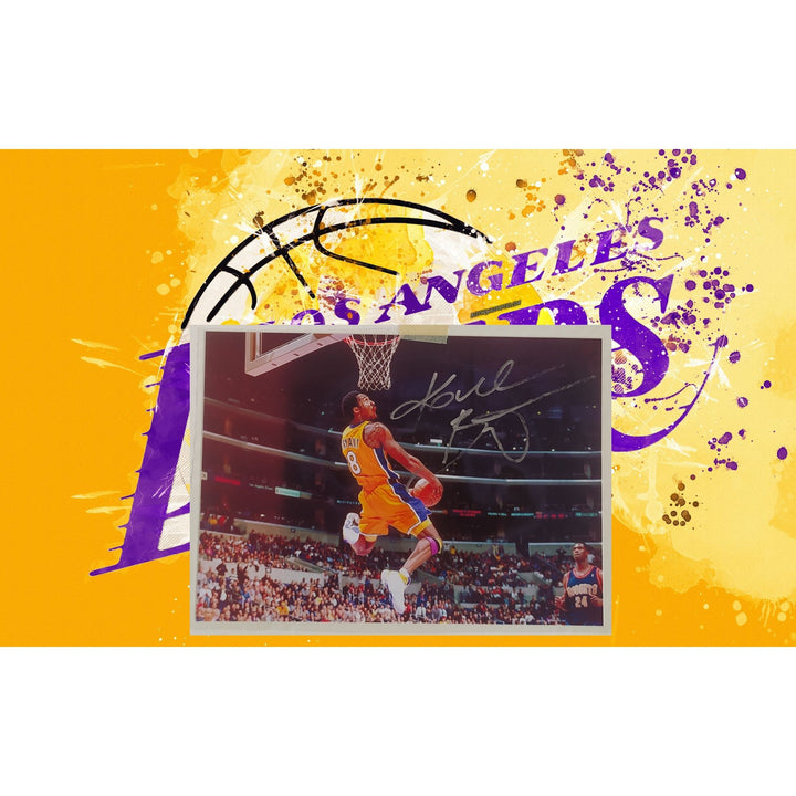 Kobe Bryant Los Angeles Lakers 5x7 photo signed with proof