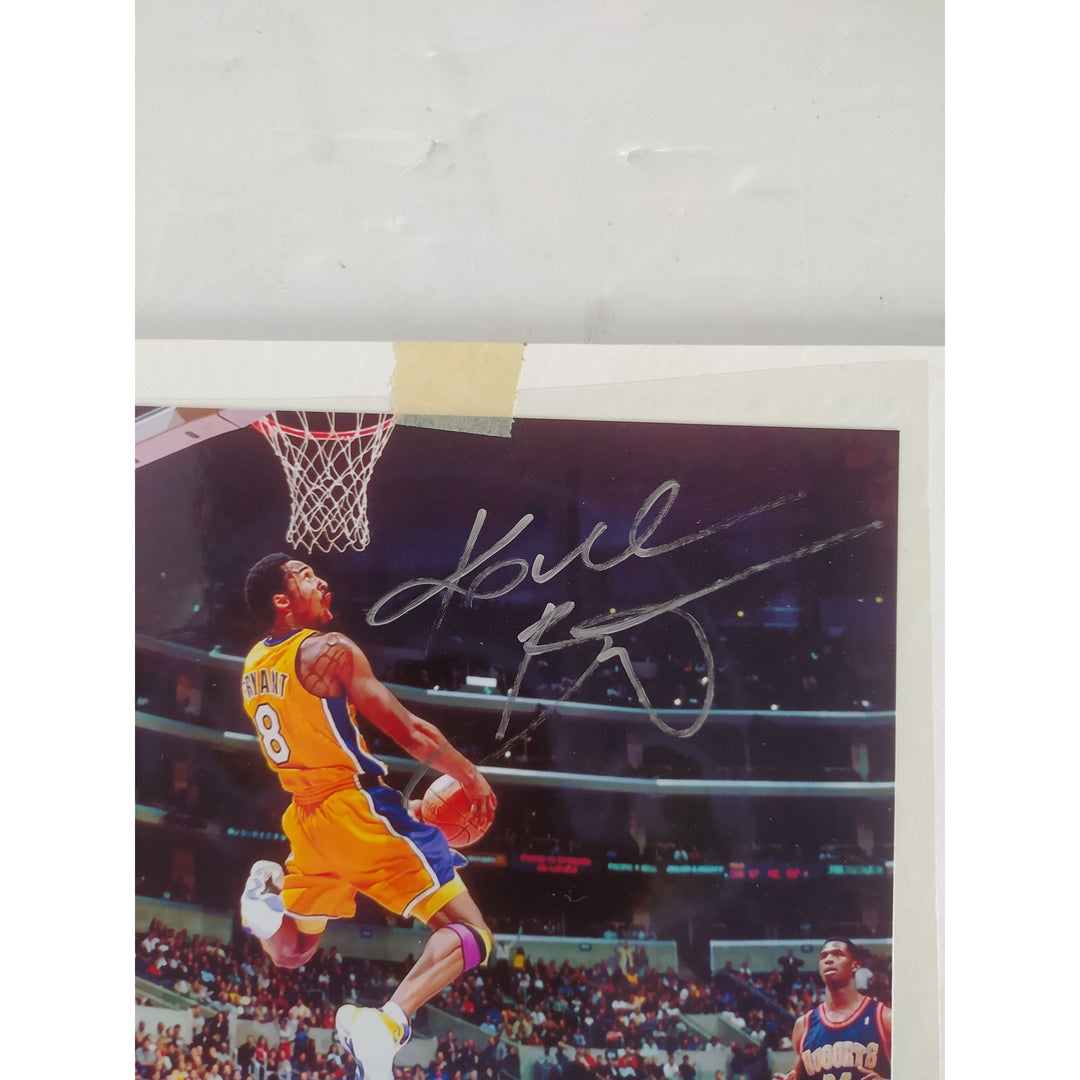 Kobe Bryant Los Angeles Lakers 5x7 photo signed with proof