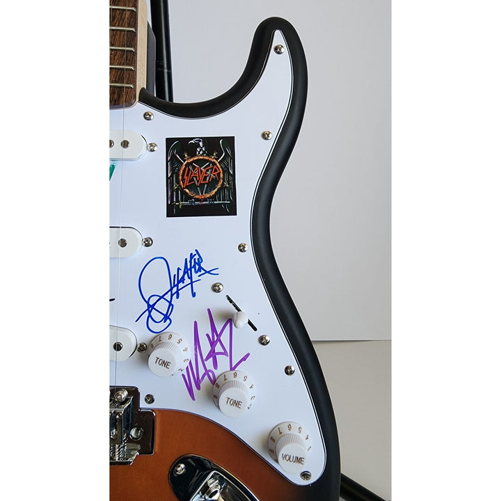 Slayer Kerry King, Tom Araya, Paul Bostaph, Gary Holt, authentic Fender Stratocaster electric guitar signed with proof