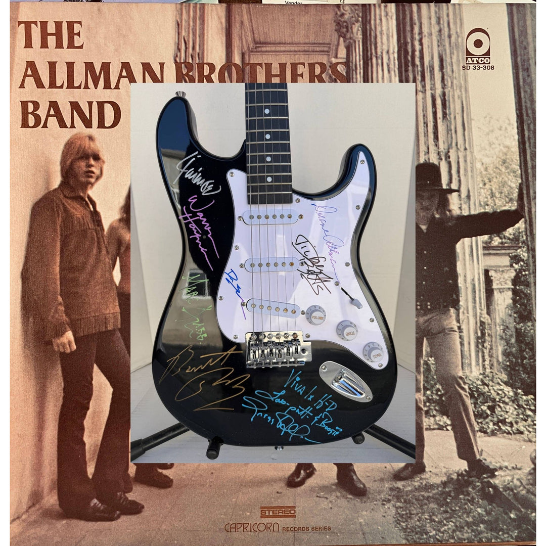 The Allman Brothers Duane Allman Greg Allman Butch Trucks Dickey Betts Warren Haynes Johanny Johanson stratocaster electric guitar signed.