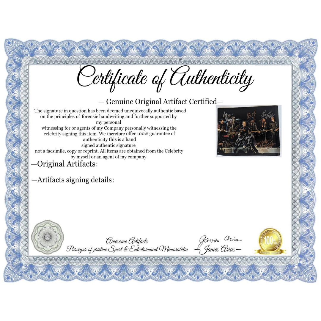 Bruce Springsteen,n Clarence Clemens, Patti Scialfa Gary Tallent, Max Weinberg, Stevie Van Zant, Nils Lofgren