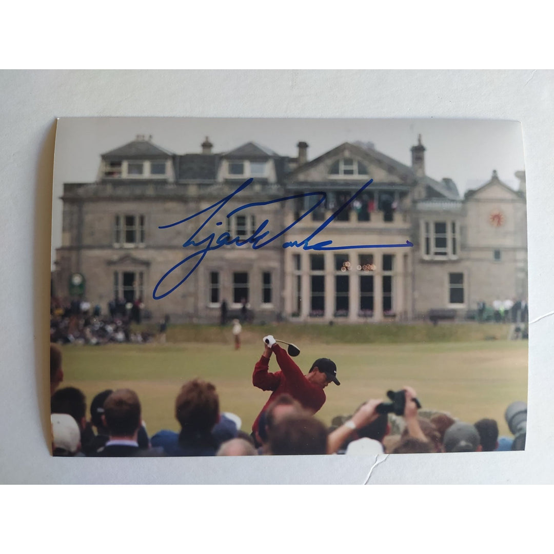 Tiger Woods 5x7 photo signed with proof