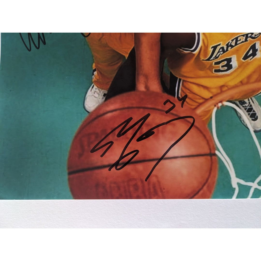 Los Angeles Lakers George Mikan (Minnesota) Kareem Abdul Jabbar,.Shaquille O'Neal 11x14 photo signed with proof