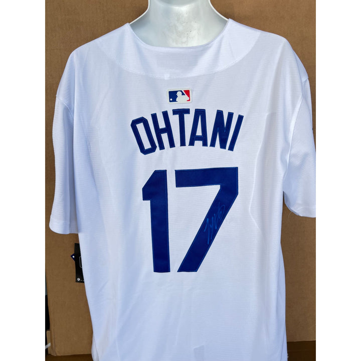 shohei ohtani Los Angeles Dodgers jersey signed with proof.