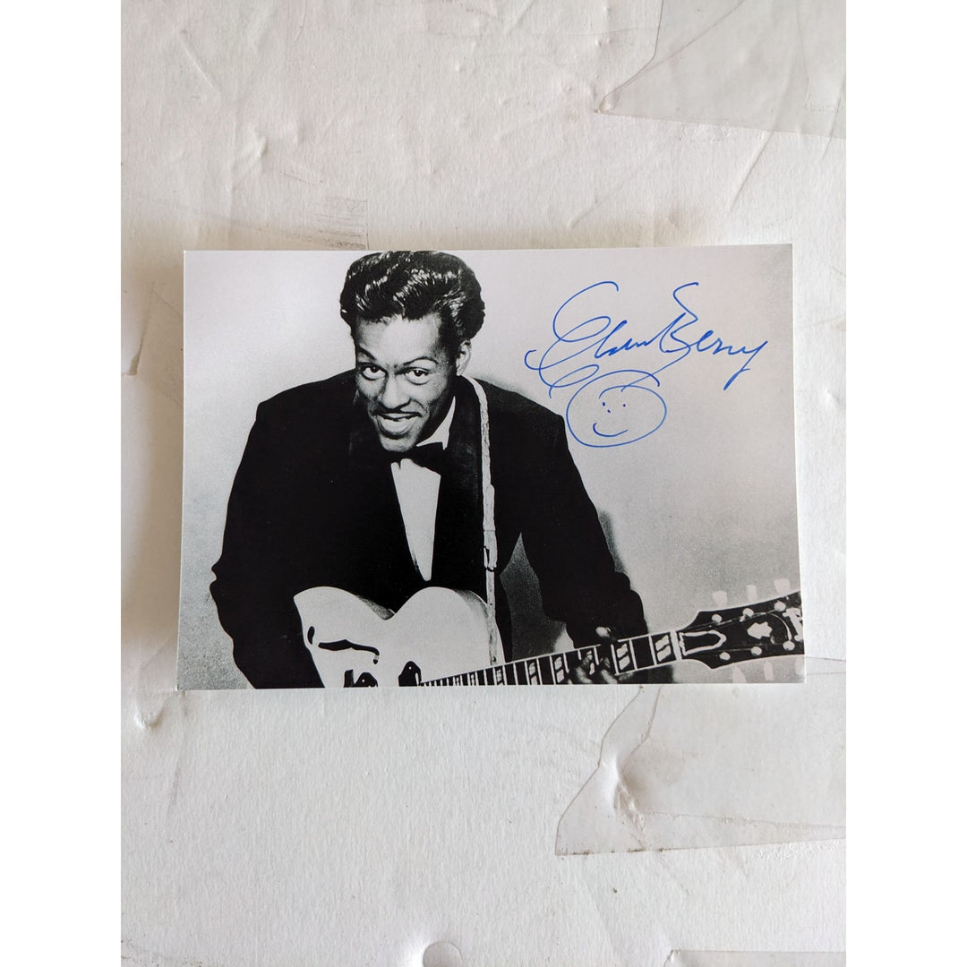 Chuck Berry 5x7 photo signed with proof