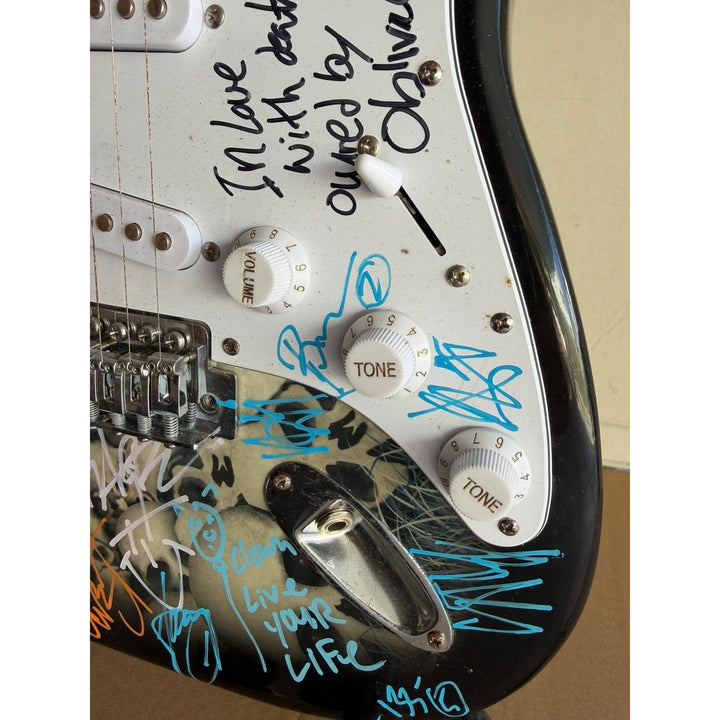 James Hetfield Disturbed Korn Jonathan Davis Limp Bizkit Fred Durst, Marilyn Manson Rob Zombie Heavy Metal Legends guitar signed with proof.