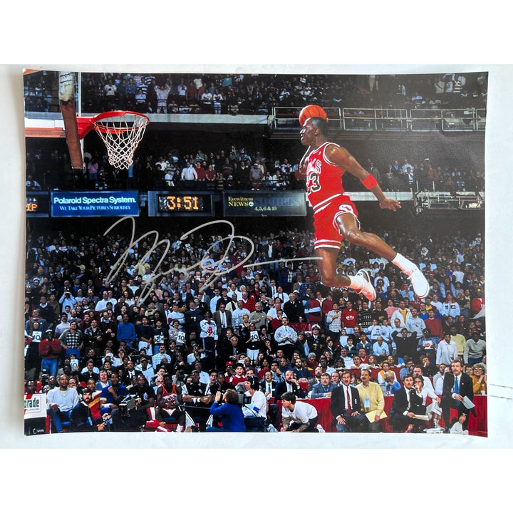 Michael Jordan most iconic slam dunk photo 16x20 sign with proof