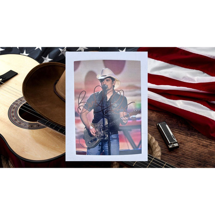 Brad Paisley Country Music Legend 5x7 Photo signed with proof.