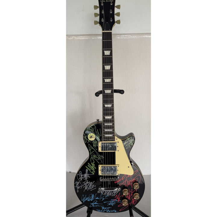 Dokken, Ratt, Motley Crue, Quiet Riot les paul electric guitar signed with proof.