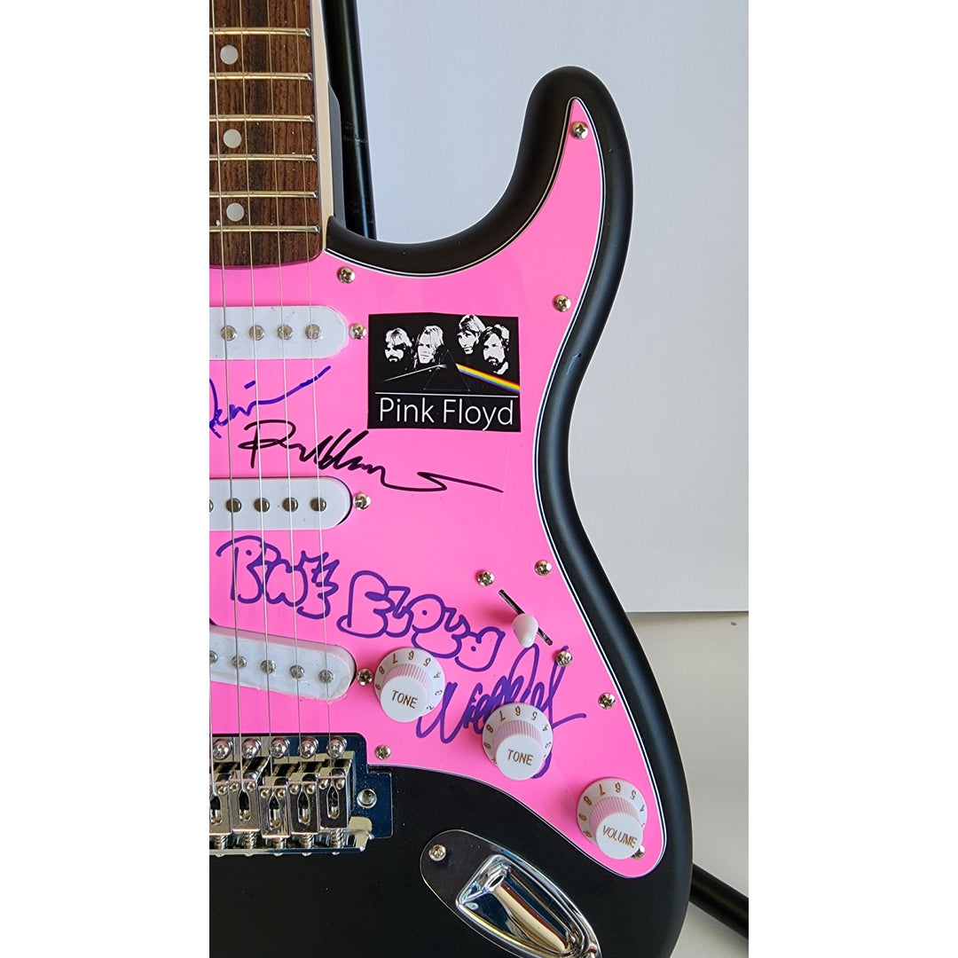 David Gilmour, Roger Waters Richard Wright Nick Mason, Pink Floyd, authentic Fender Stratocaster electric guitar signed with proof