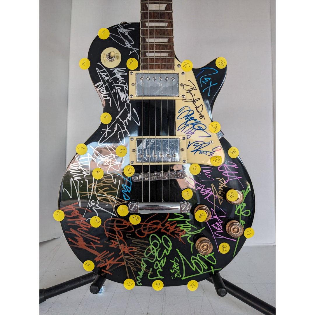 Heavy Metals Greatest bands black les paul electric Black Sabbath Metallica Judas Priest Iron Maiden 30 signed with proof