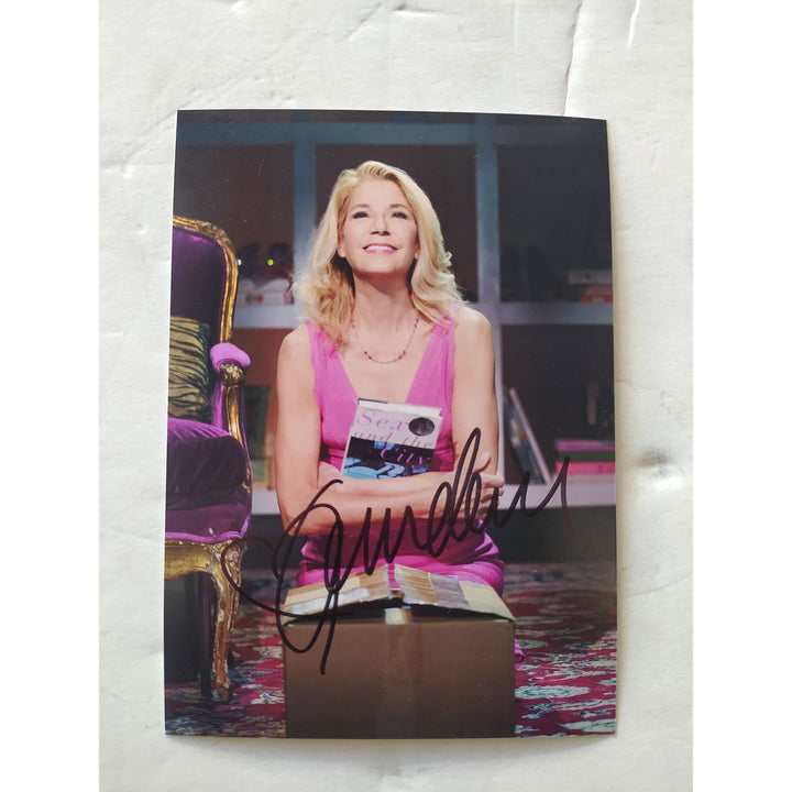 Candace Bushnell Sex and the City Author 5x7 photo signed with proof Awesome Artifacts