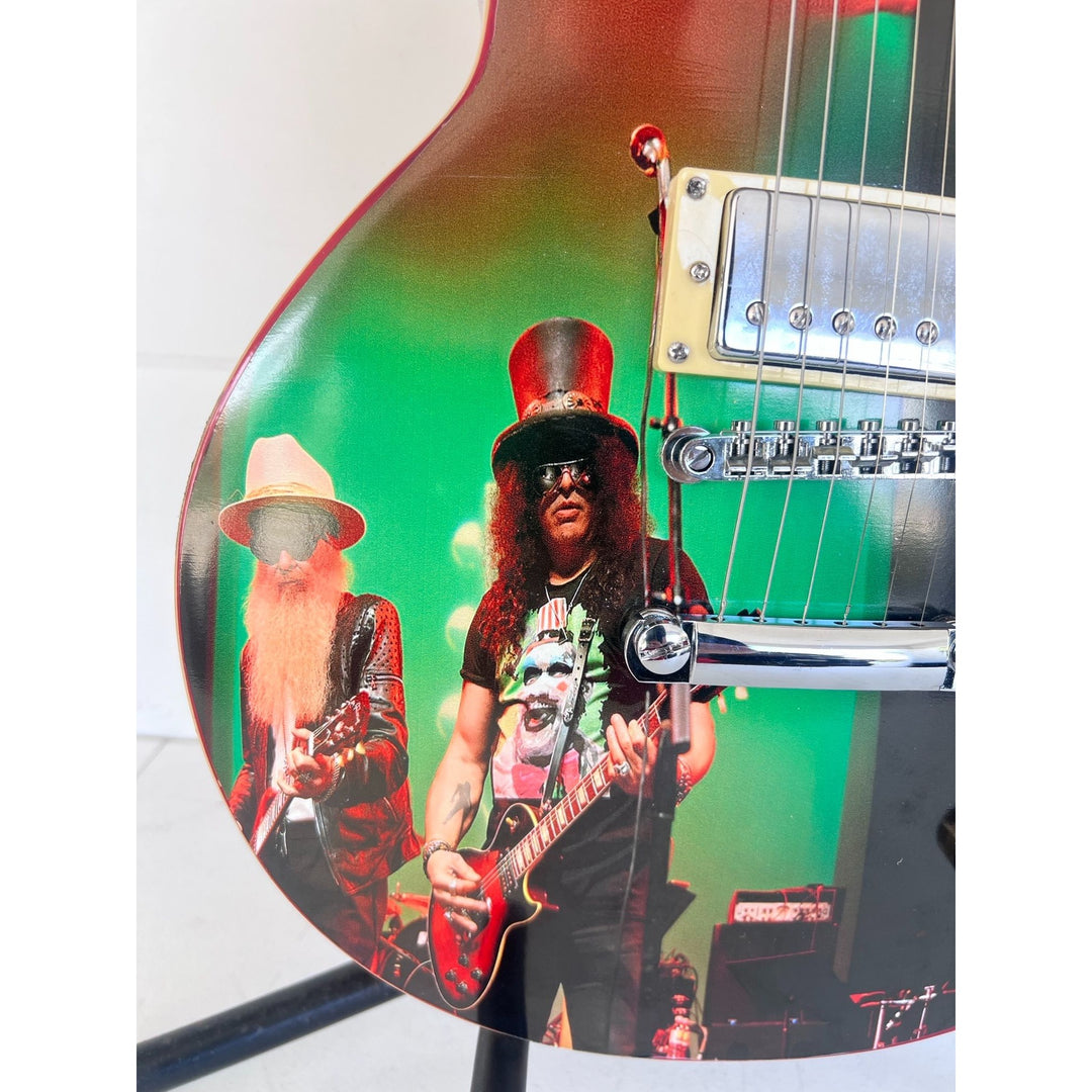 Guns N Roses Slash and Billy Gibbons ZZ Top  one of a kind les paul (full size) electric guitar signed with proof.