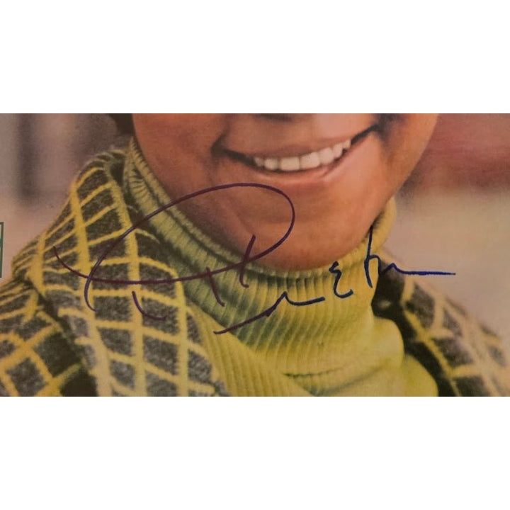 Aretha Franklin "Aretha Now" LP signed with proof.