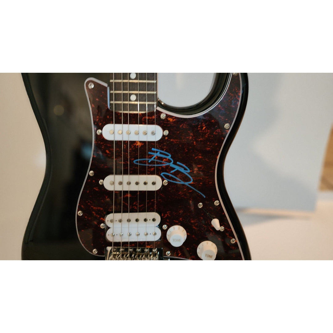 Boone, Benson Authentic Fender Stratocaster Squier electric guitar signed with proof
