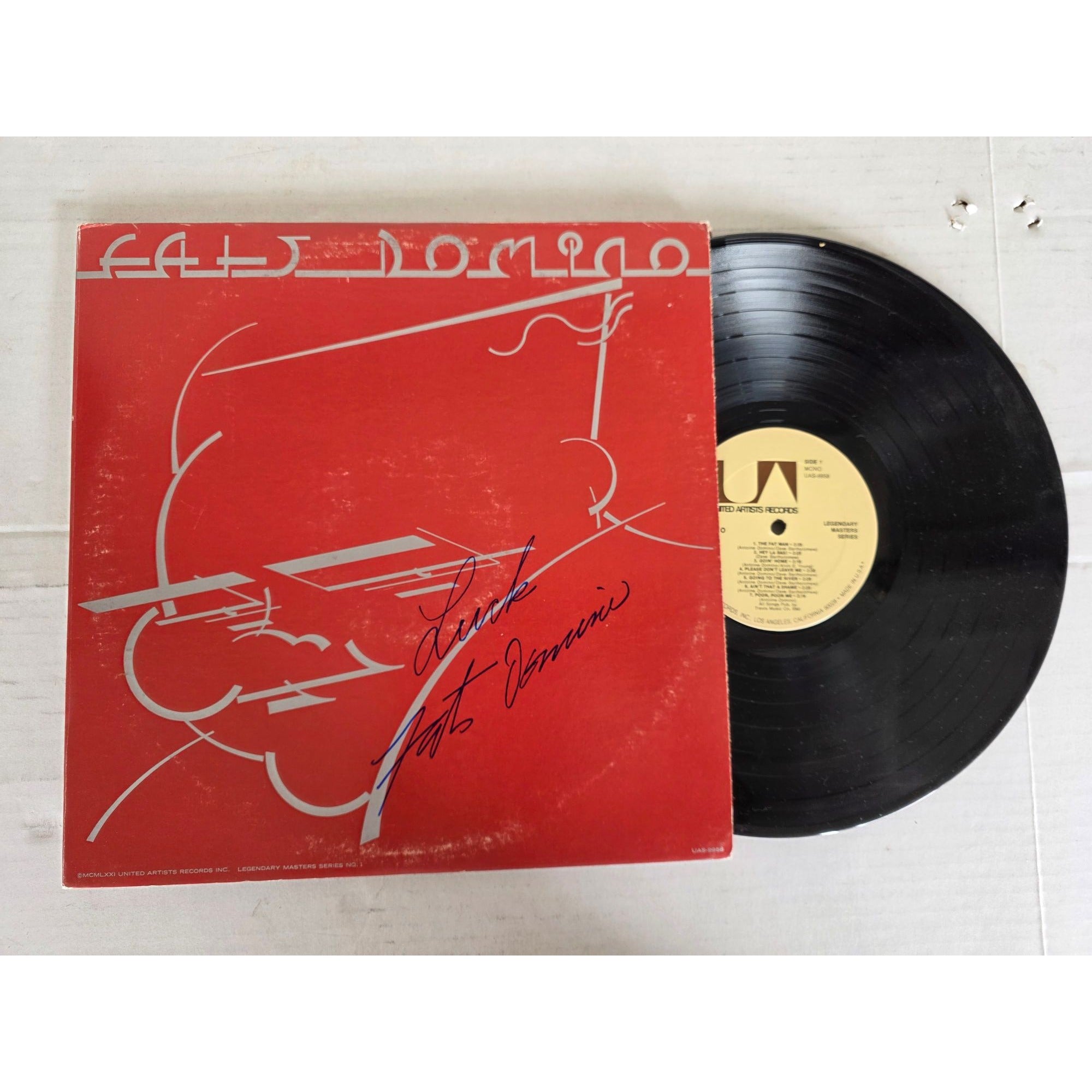 Fats Domino ''Fats Domino'' LP signed with proof | Awesome Artifacts