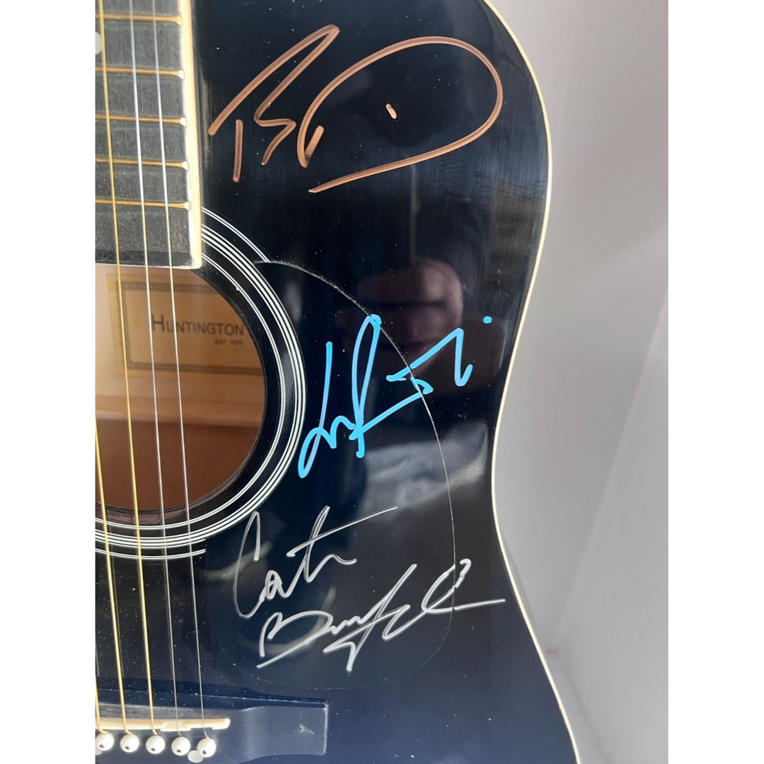 DMB Dave Mathews Stefan Lessard, LeRoi Moore, Boyd Tinsley, Carter Beauford 38' full size acoustic guitar signed with proof