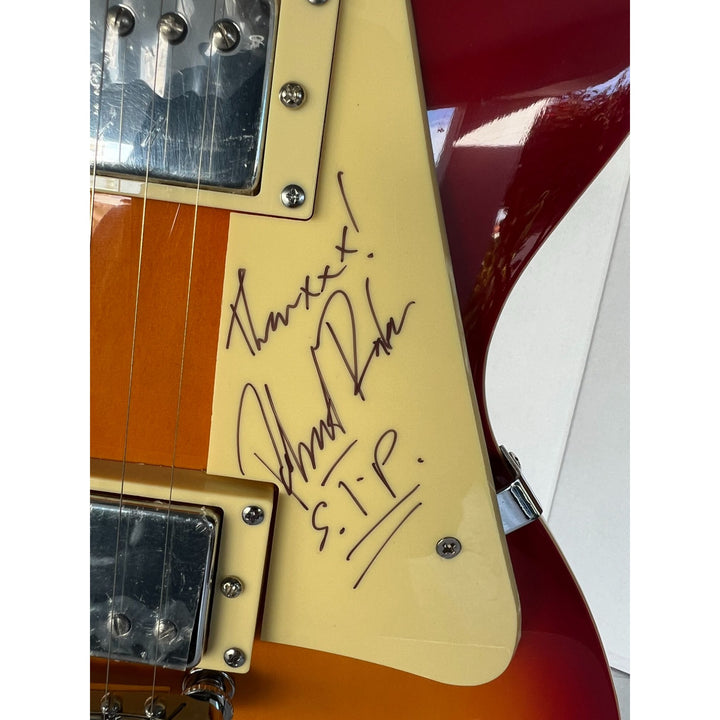 STP Stone Temple Pilots Scott Weiland Dean & Robert Deleo Eric Kretz Cherry Les Paul signed with proof
